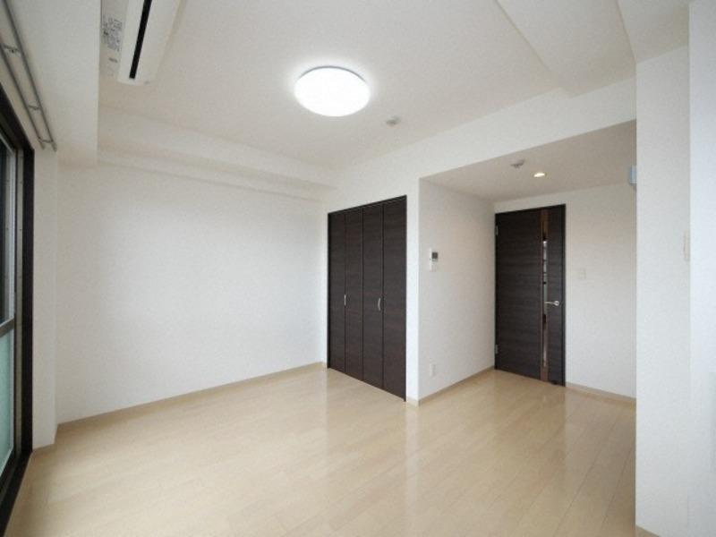 コンフォレスパシンオオサカの居間・リビング