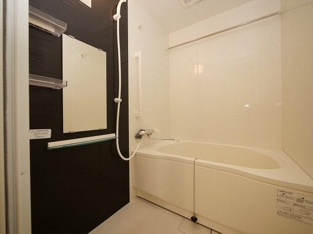 アリビオ江坂垂水町の浴室