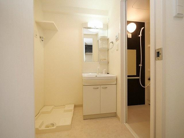 アリビオ江坂垂水町の洗面所