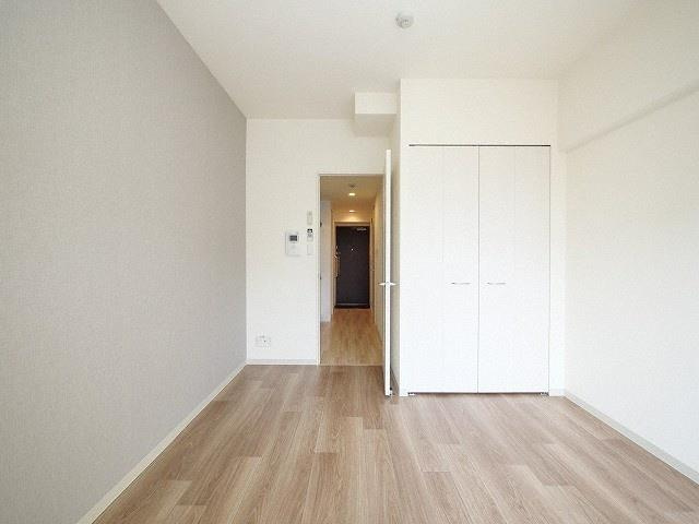 アリビオ江坂垂水町の居間・リビング