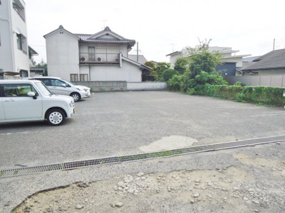 【駐車場】 | 中間ビル
