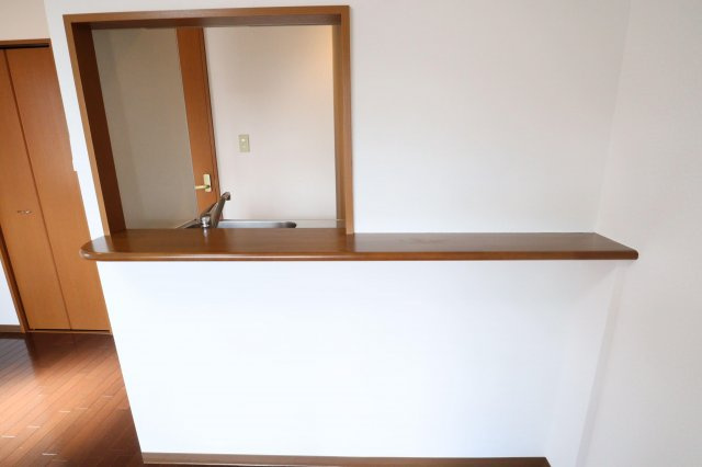 ラトゥール江坂の居間・リビング|カウンター