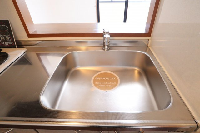 ラトゥール江坂のキッチン