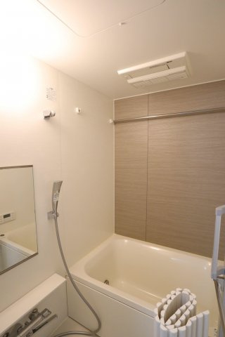 グランセジュール江坂の浴室|バス