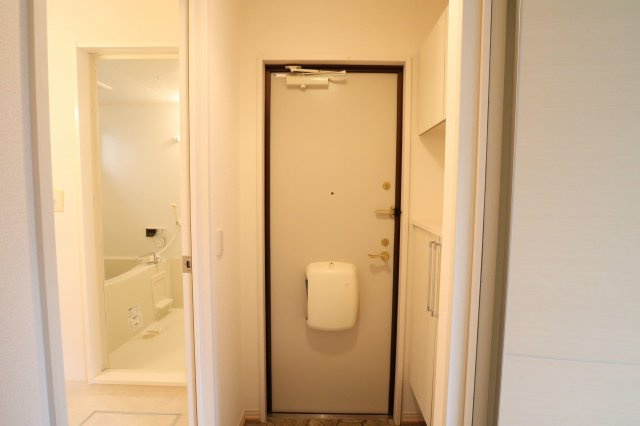 サニーコートの玄関