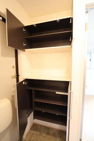 サニーコートの収納|シューズボックス