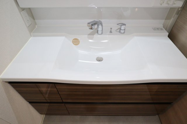 カーサ　マリーナ　モンテカルロの独立洗面台|洗髪洗面化粧台