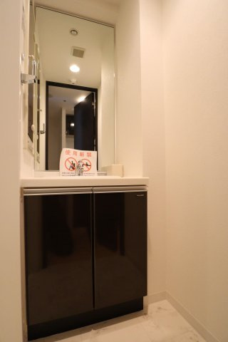 エスティメゾン京橋の洗面所|独立洗面台