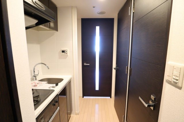 エスティメゾン京橋の内装|廊下