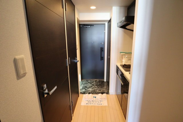 エスティメゾン京橋の玄関|廊下