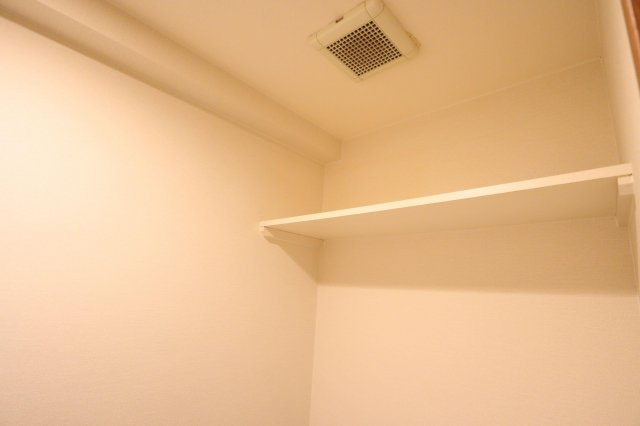 堂島プライマリーワンのトイレ|トイレ（棚）