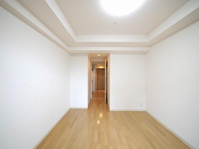 プラウドフラット新大阪の洋室