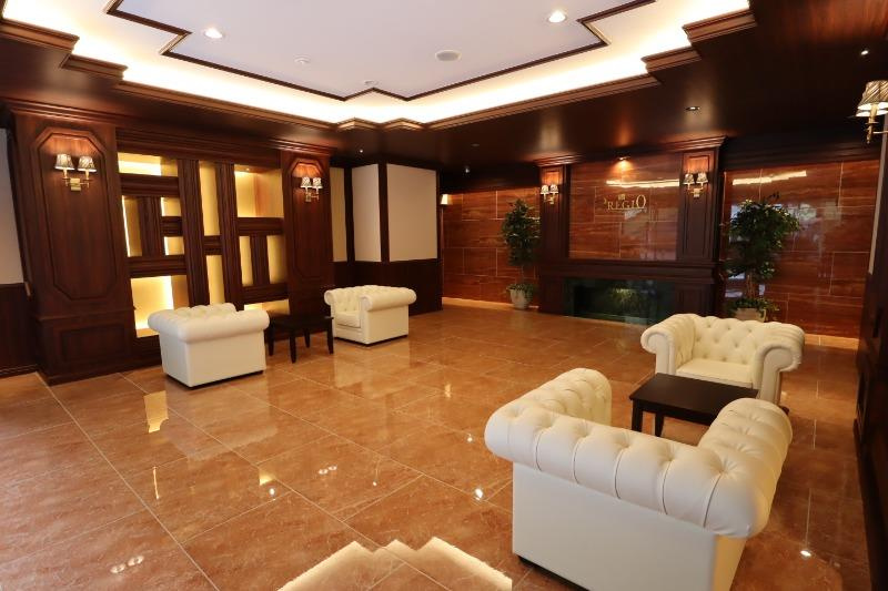 ORSUS新大阪のエントランス