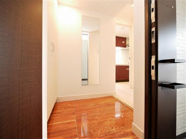 ORSUS新大阪の玄関