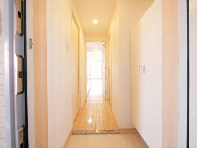 パークフラッツ新大阪の玄関