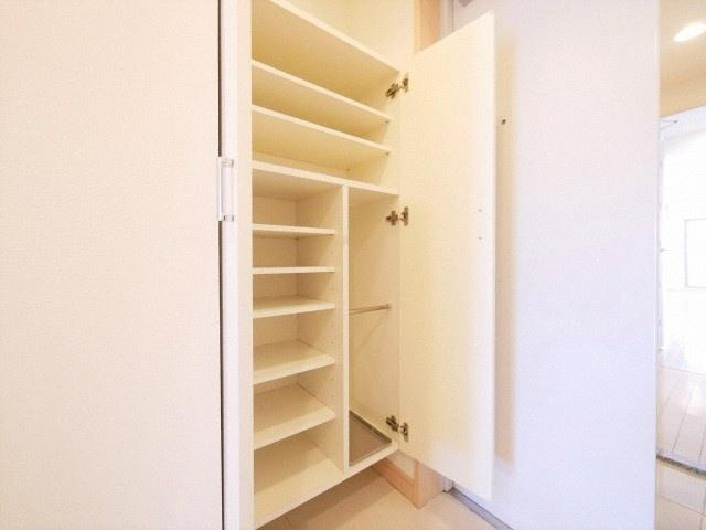 パークフラッツ新大阪の収納