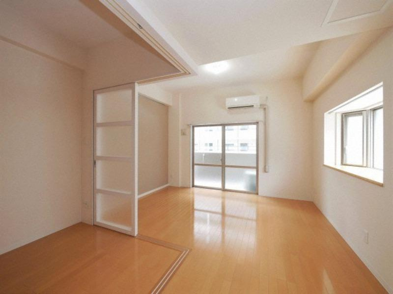 パークレジデンス江坂の居間・リビング