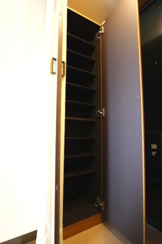 第17関根マンションの収納|シューズボックス