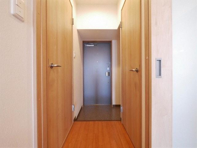 第22関根マンションの玄関