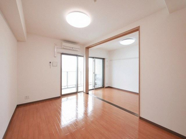 第22関根マンションの居間・リビング