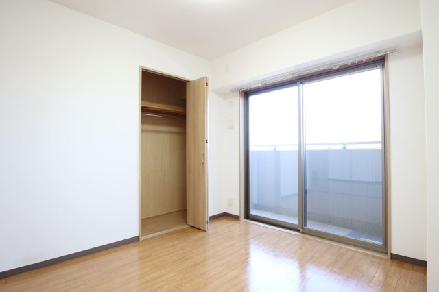 第1関根マンションの洋室