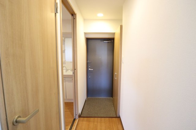 第1関根マンションの玄関