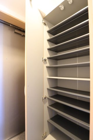 第1関根マンションの収納