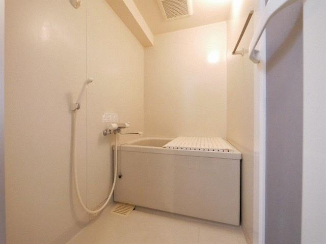 第13関根マンションの浴室