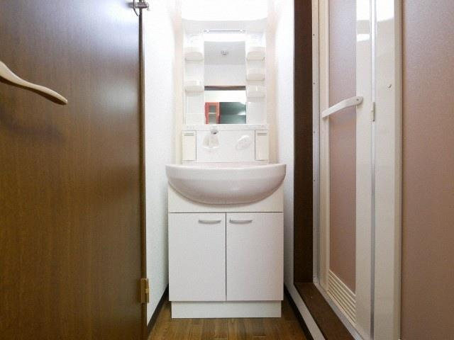 第13関根マンションの洗面所