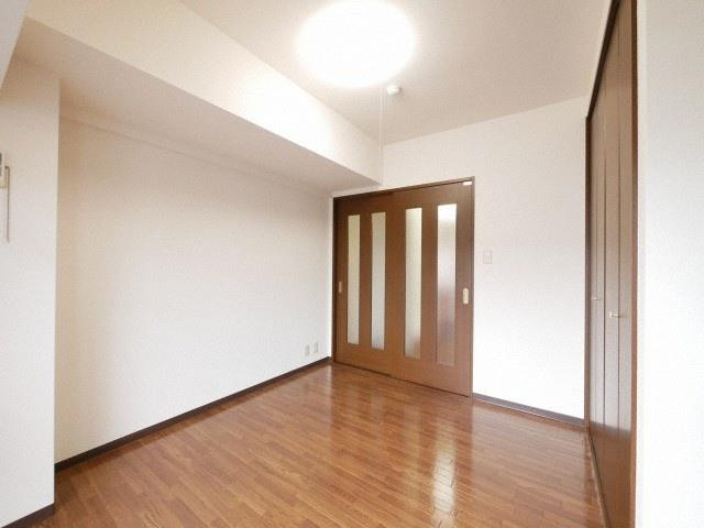 第13関根マンションの洋室