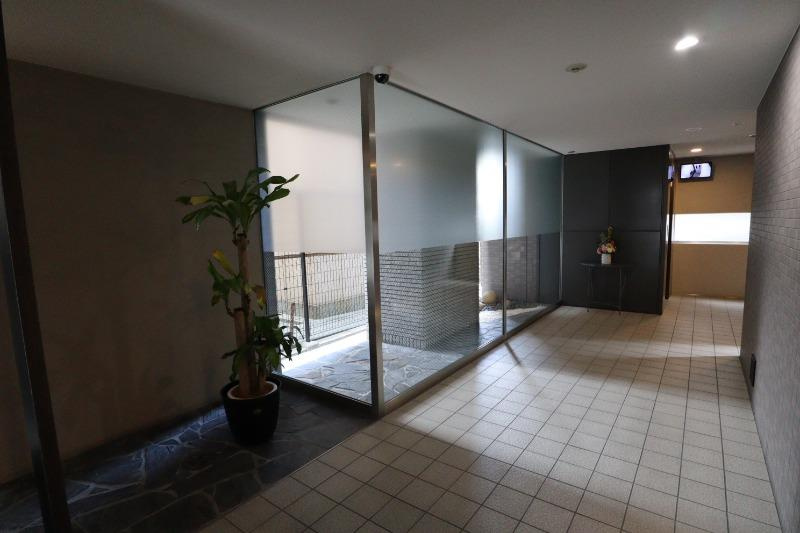 パストラーレ江坂のロビー