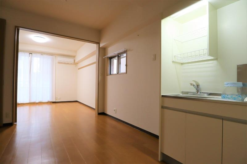 パストラーレ江坂の居間・リビング