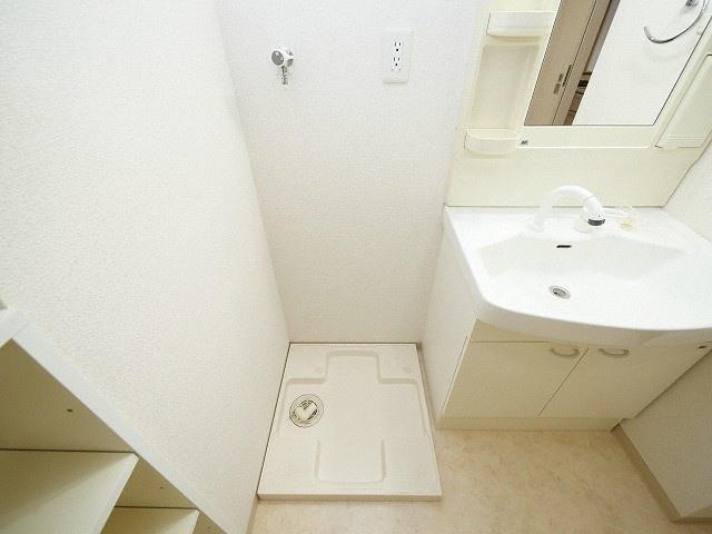 ドライバウム江坂の設備