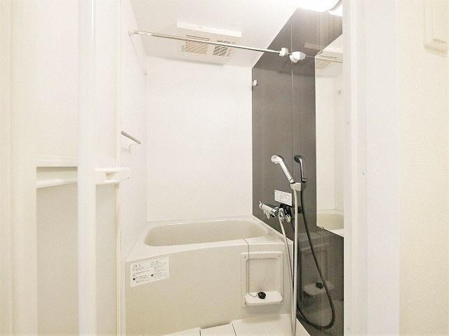 アドバンス新大阪ウエストゲートの浴室