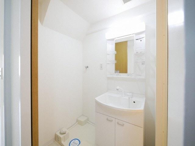 NLC新大阪の独立洗面台