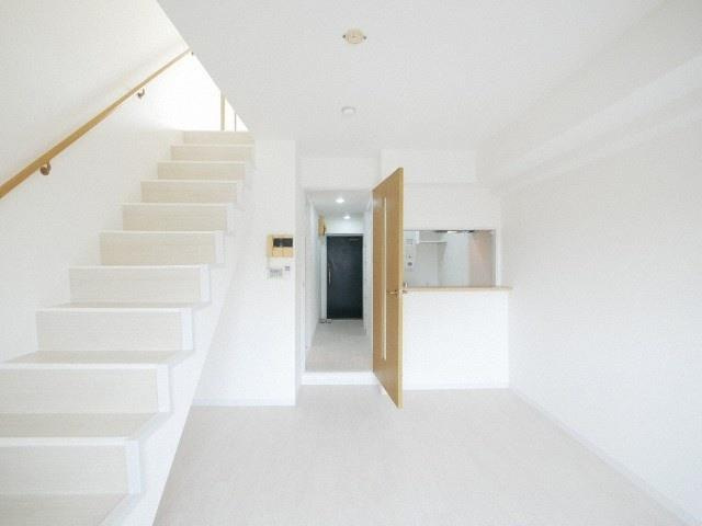 NLC新大阪の居間・リビング