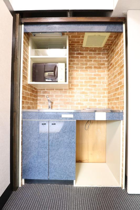 ミールズ新大阪のキッチン