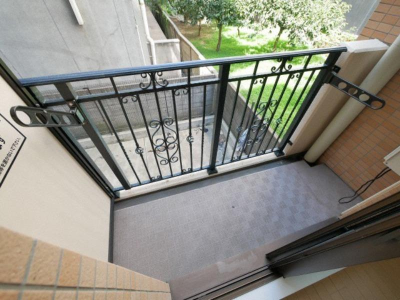 CASAMT東三国のバルコニー