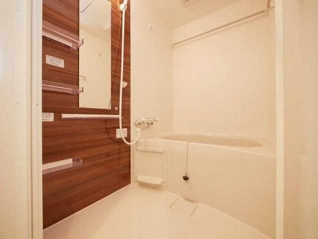 セレニテ三国プリエの浴室