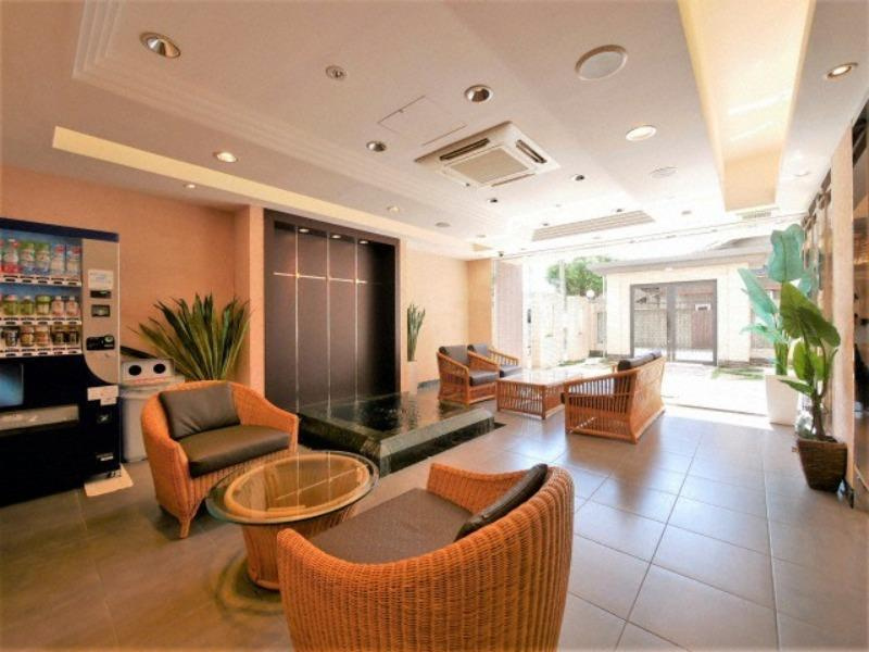 アーバンフラッツ西中島のエントランス