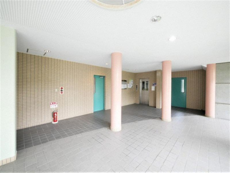 パインコート江坂Iのロビー