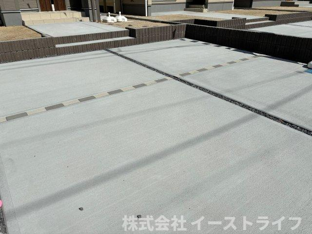 【新築戸建】【特典付き】泉滝尻2丁目第1※子育て支援対象※の駐車場|3号棟写真　カースペースです。3台駐車可能