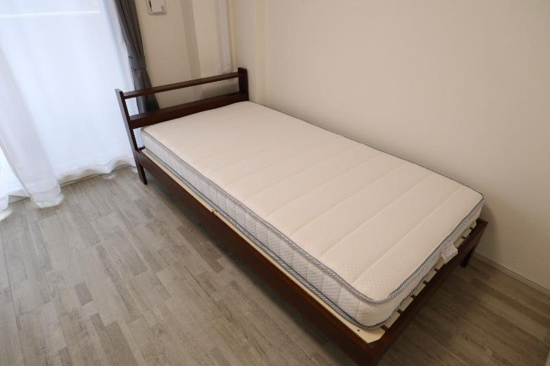 エルプレイス本町の洋室