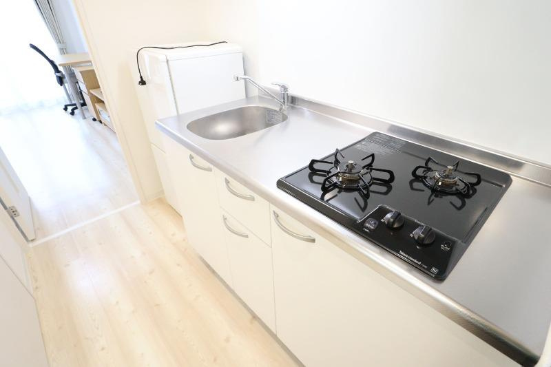 エルプレイス東三国のキッチン