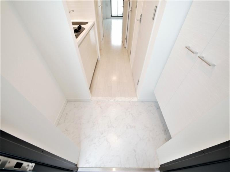 オーキッドレジデンス新大阪の玄関