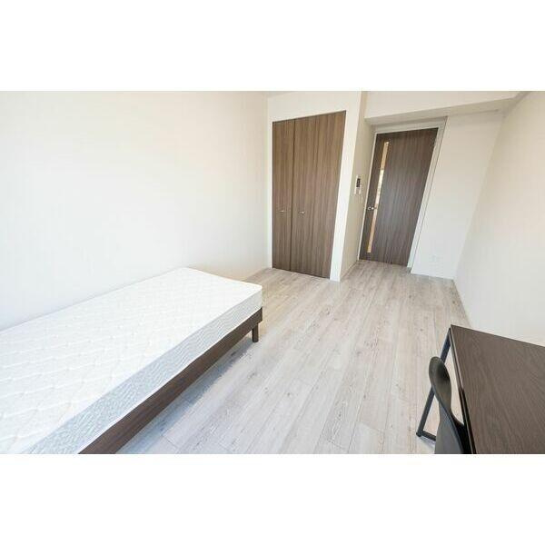 エルプレイス京橋の洋室