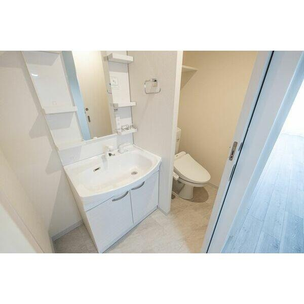 エルプレイス京橋の洗面所