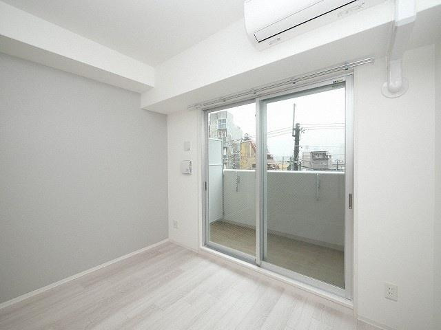 MSR新大阪南の洋室