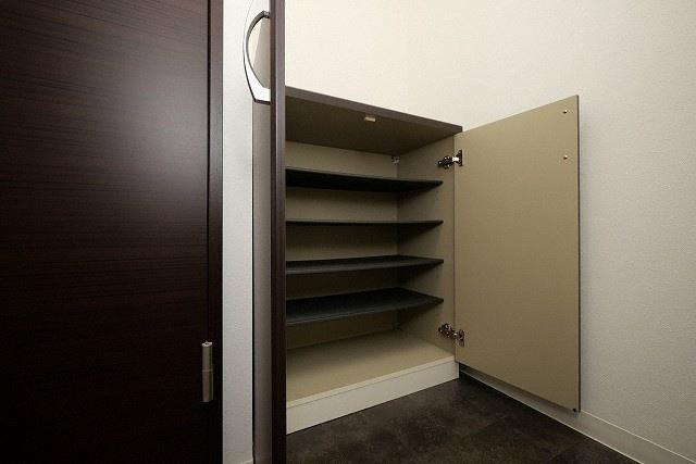 オクトレーベン新大阪の収納