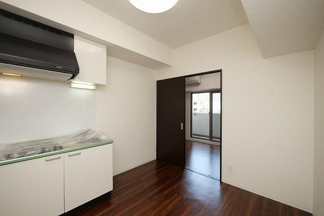 オクトレーベン新大阪の居間・リビング